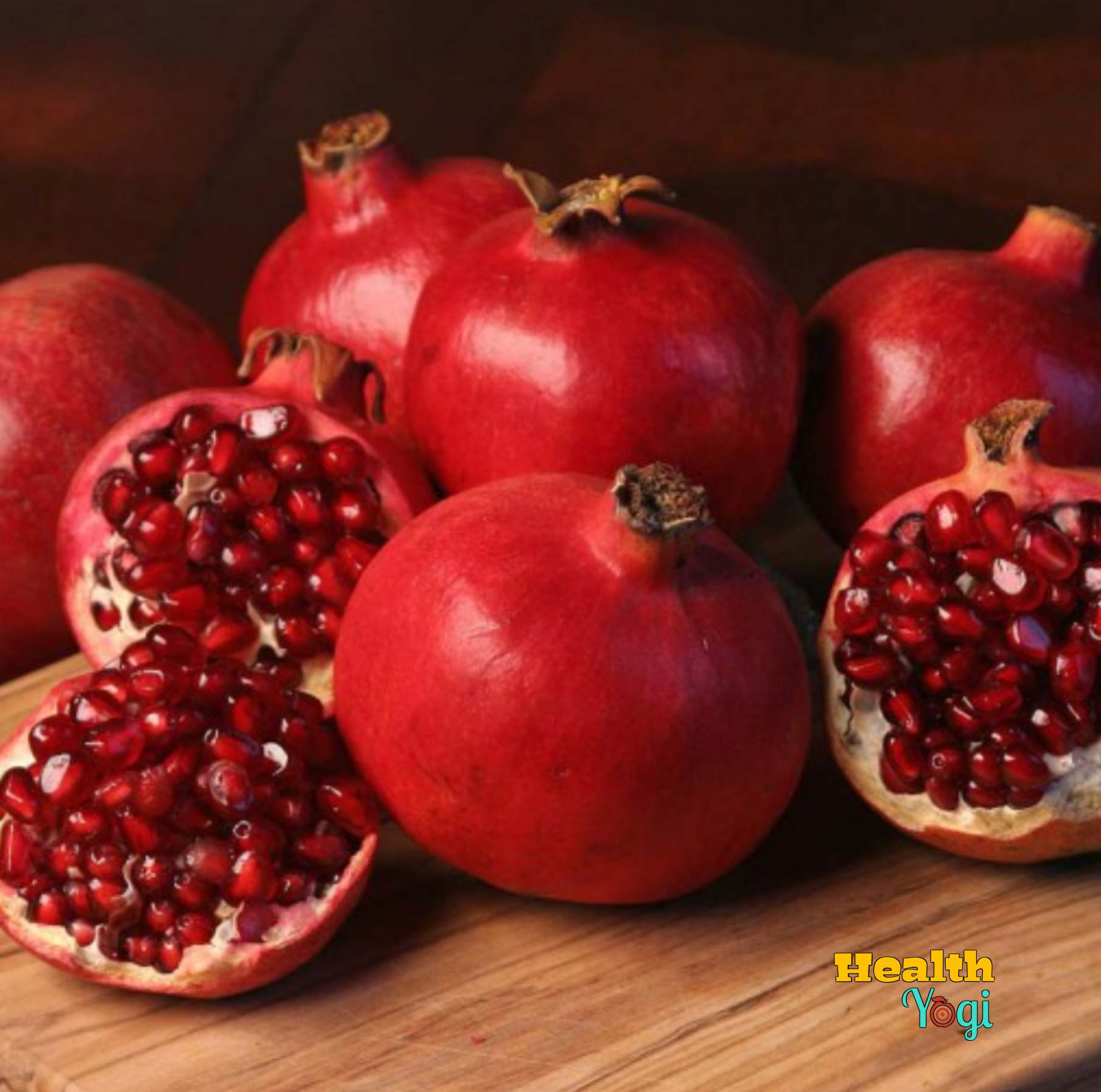 What does Pomegranate do to your face? Are pomegranates good for acne?