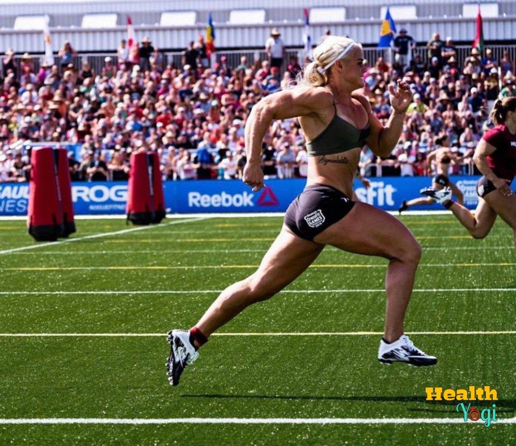 Sara Sigmundsdottir running