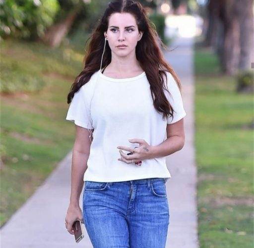 Lana Del Rey Workout Routine And Diet Plan - Health Yogi