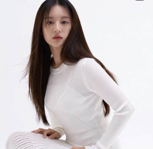 Kim Ji-won Diet Plan and Workout Routine